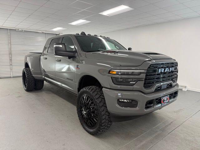 2026 RAM Ram 3500 RAM 3500 LARAMIE MEGA CAB 4X4 64 BOX