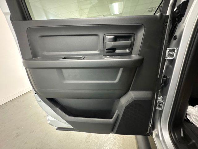 2026 RAM Ram 5500 Chassis Cab RAM 5500 TRADESMAN CHASSIS CREW CAB 4X4 60 CA