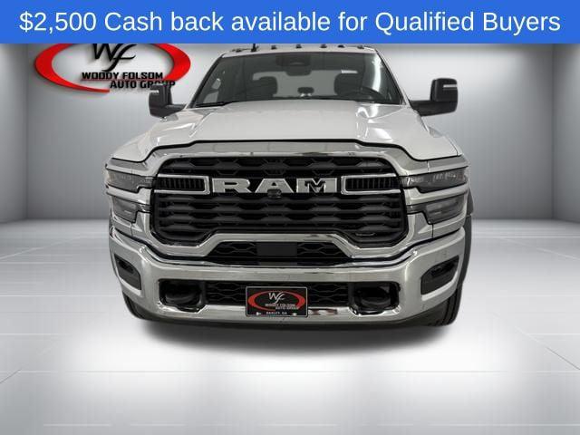 2026 RAM Ram 5500 Chassis Cab RAM 5500 TRADESMAN CHASSIS CREW CAB 4X4 60 CA