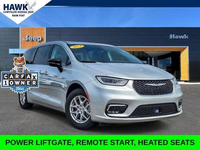 2024 Chrysler Pacifica Touring L for sale near Forest Park, IL