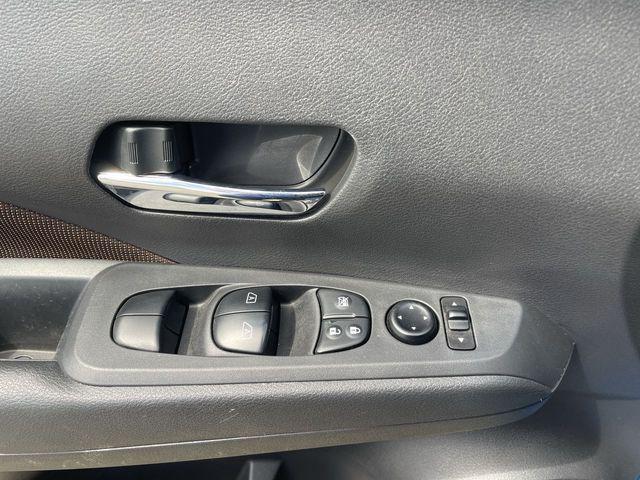 2023 Nissan Kicks SR Xtronic CVT