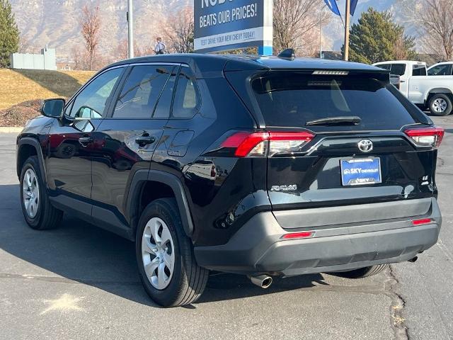2024 Toyota RAV4 LE