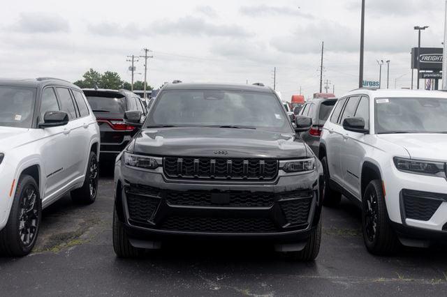 2026 Jeep Grand Cherokee L GRAND CHEROKEE L LAREDO ALTITUDE 4X4