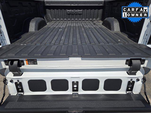 2026 GMC Sierra 2500HD Crew Cab, Standard Bed, AT4X, 4WD