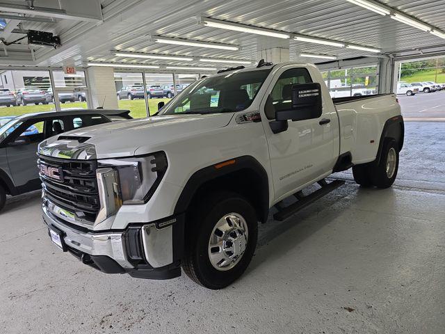 2026 GMC Sierra 3500HD Regular Cab, Long Bed, Pro Dual Rear Wheel, 4WD