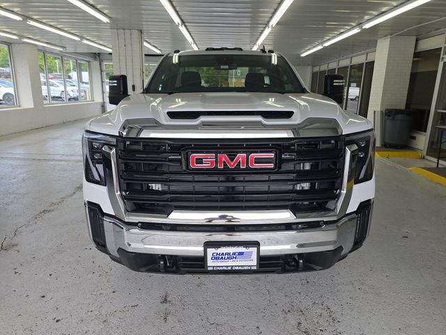 2026 GMC Sierra 3500HD Regular Cab, Long Bed, Pro Dual Rear Wheel, 4WD