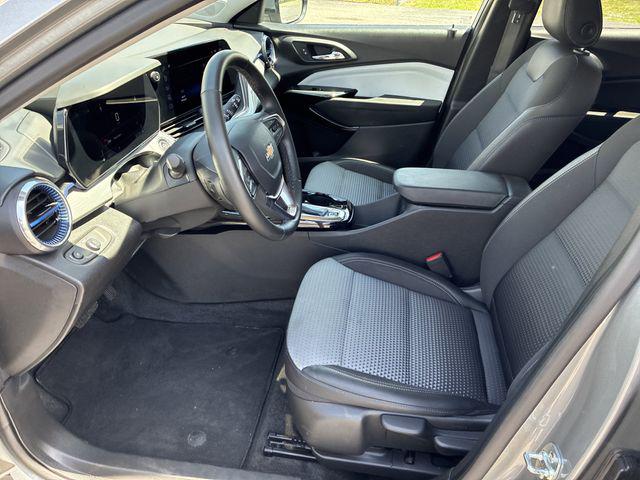 2025 Chevrolet Trax FWD LT
