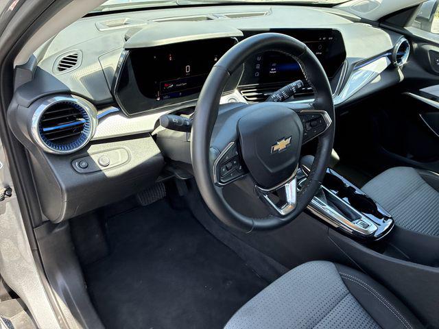 2025 Chevrolet Trax FWD LT