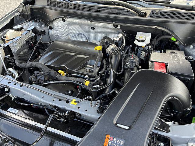 2025 Buick NV Sport Touring FWD
