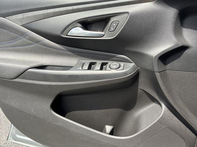 2025 Buick NV Sport Touring FWD