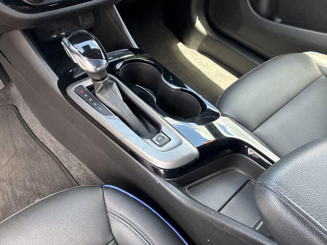 2025 Buick NV Sport Touring FWD