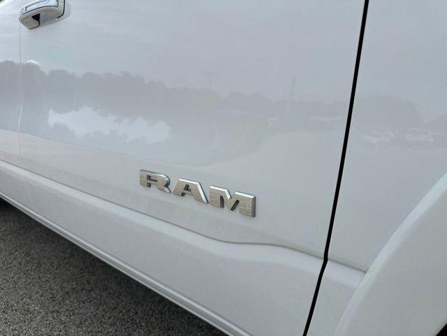 2022 Ram 1500 Laramie Crew Cab 4x4 6'4" Box