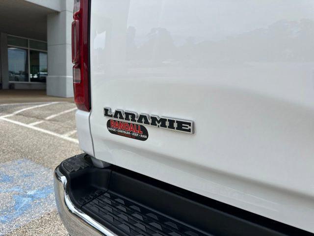 2022 Ram 1500 Laramie Crew Cab 4x4 6'4" Box
