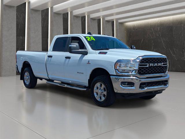 2024 Ram 3500 Big Horn Crew Cab 4x4 8' Box