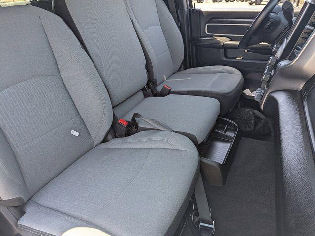 2024 Ram 3500 Big Horn Crew Cab 4x4 8' Box