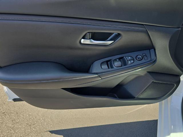 2023 Nissan Sentra SV Xtronic CVT