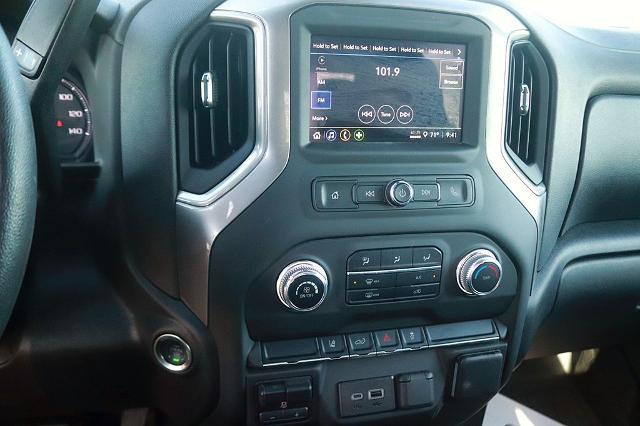 2025 GMC Sierra 2500HD 4WD Double Cab Standard Bed Pro