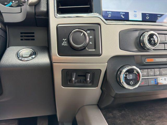 2022 Ford F-350 LARIAT
