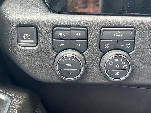 2024 Chevrolet Silverado 1500 4WD Crew Cab Short Bed LT Trail Boss