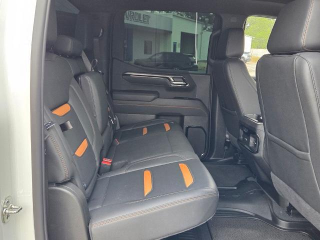 2025 GMC Sierra 1500 4WD Crew Cab Short Box AT4