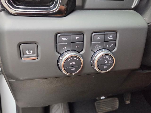 2025 GMC Sierra 1500 4WD Crew Cab Short Box AT4
