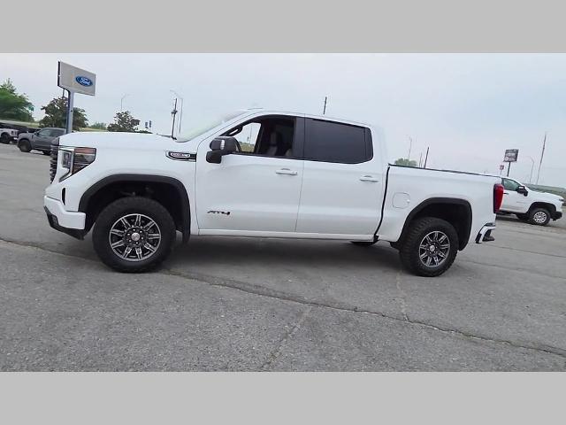 2025 GMC Sierra 1500 4WD Crew Cab Short Box AT4
