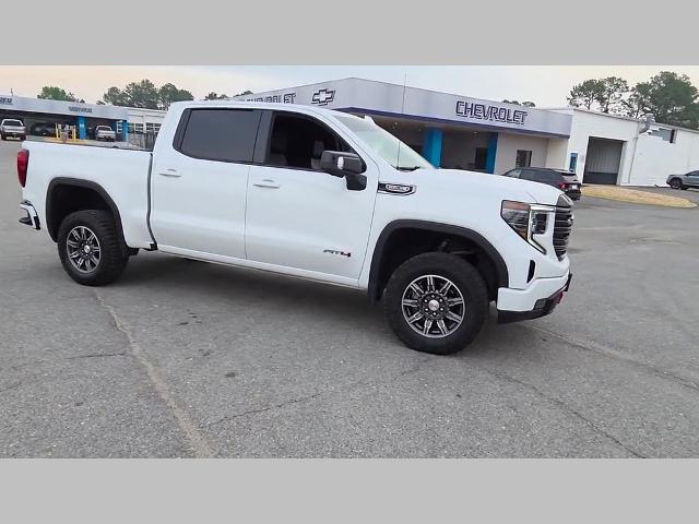 2025 GMC Sierra 1500 4WD Crew Cab Short Box AT4