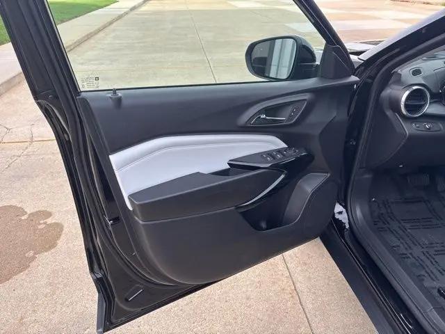 2026 Chevrolet Trax FWD LT