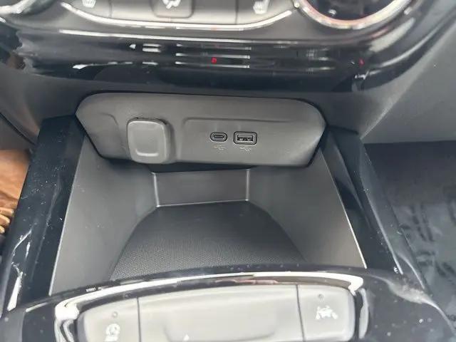 2026 Chevrolet Trax FWD LT