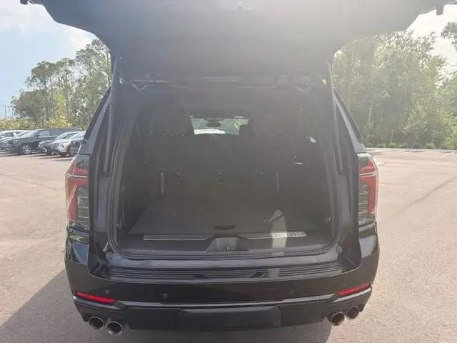 2025 Chevrolet Suburban 4WD Z71