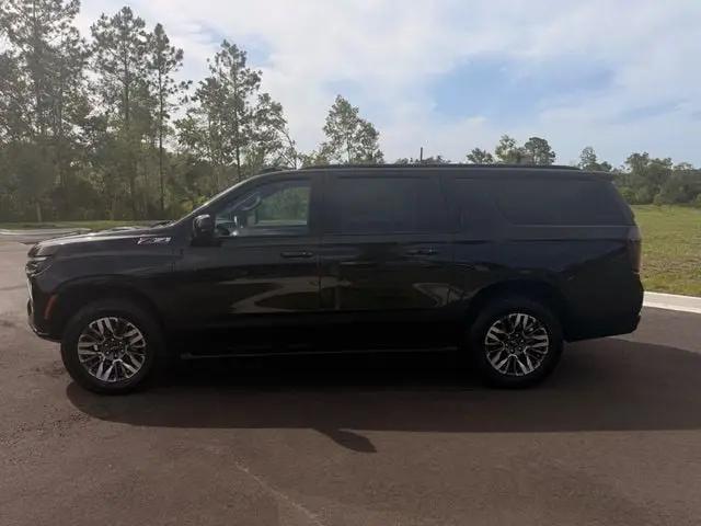 2025 Chevrolet Suburban 4WD Z71