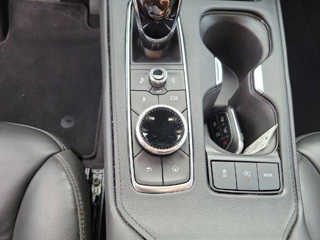 2024 Cadillac XT4 AWD Premium Luxury