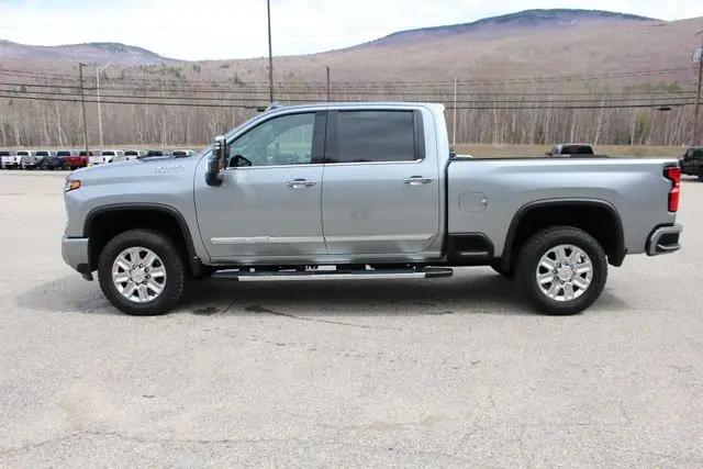 2024 Chevrolet Silverado 3500HD 4WD Crew Cab Standard Bed High Country