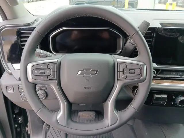 2026 Chevrolet Silverado 1500 4WD Crew Cab Short Bed RST