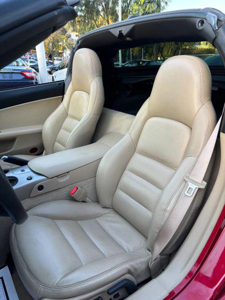 2005 Chevrolet Corvette Base