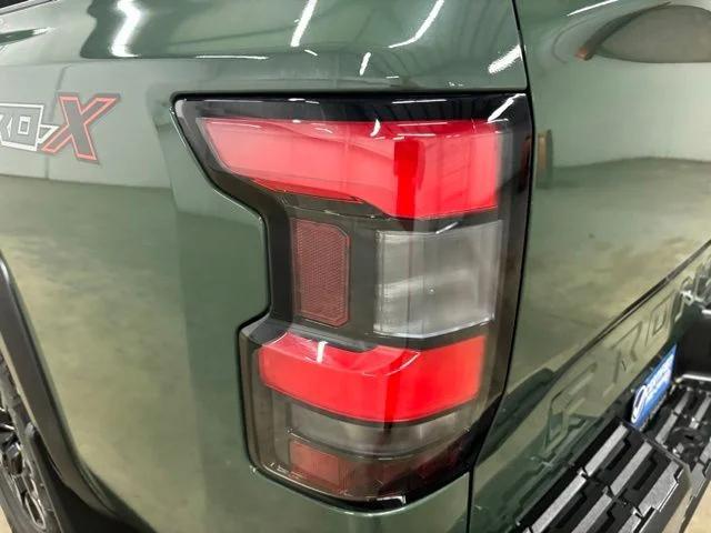 2024 Nissan Frontier Crew Cab PRO-X 4x2