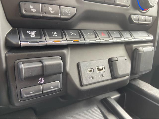 2022 Chevrolet Silverado 2500HD 4WD Crew Cab Standard Bed High Country