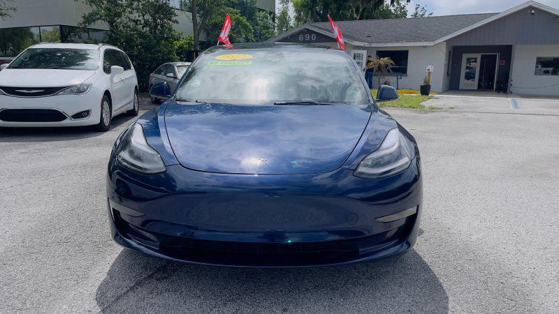2022 Tesla Model 3 Rear-Wheel Drive