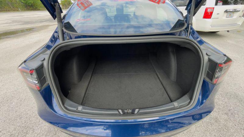 2022 Tesla Model 3 Rear-Wheel Drive