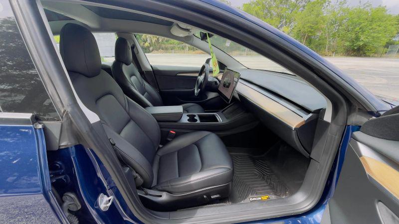 2022 Tesla Model 3 Rear-Wheel Drive