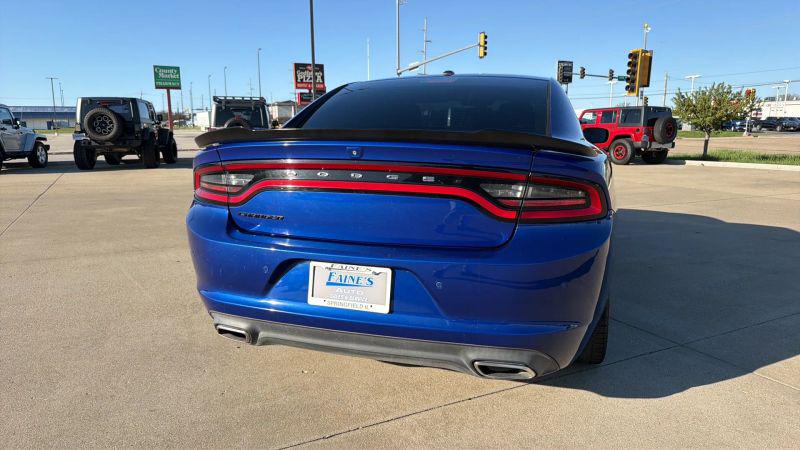 2019 Dodge Charger SXT RWD
