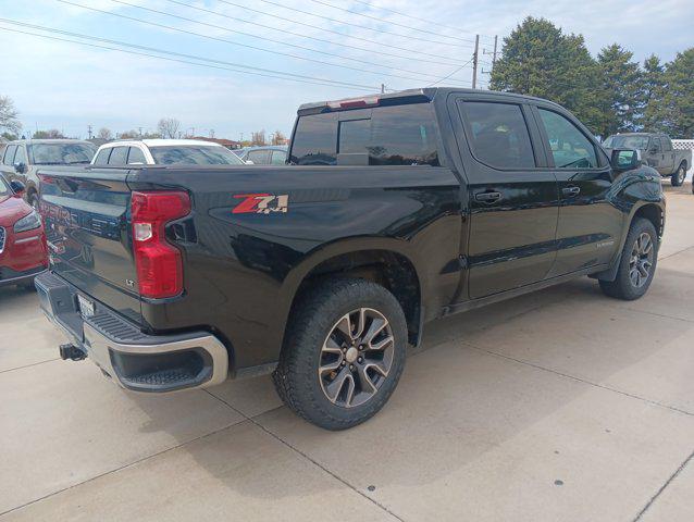 2022 Chevrolet Silverado 1500 4WD Crew Cab Short Bed LT