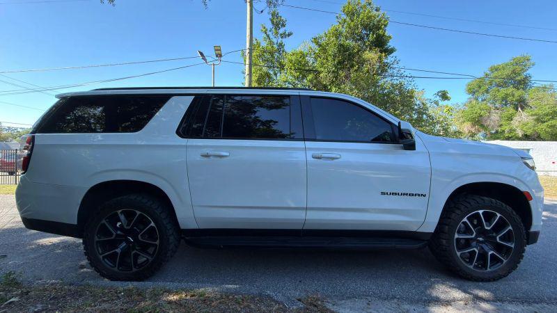 2021 Chevrolet Suburban 4WD RST