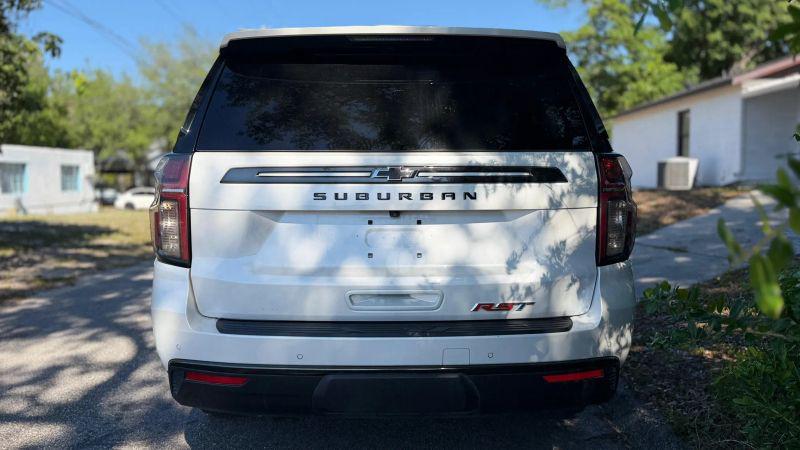 2021 Chevrolet Suburban 4WD RST