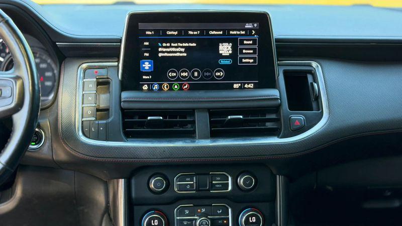2021 Chevrolet Suburban 4WD RST