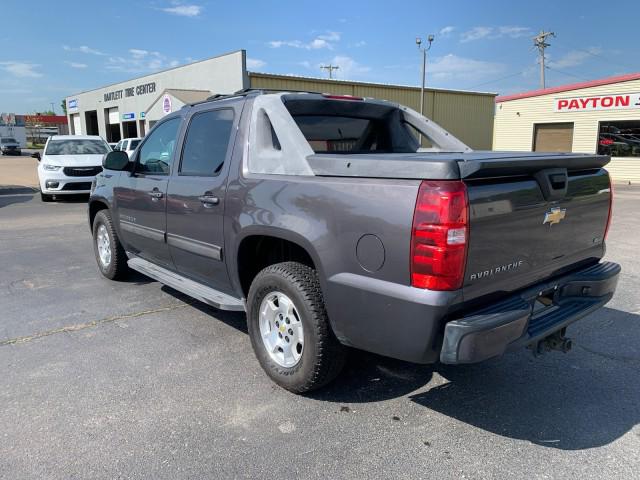 2011 Chevrolet Avalanche LS