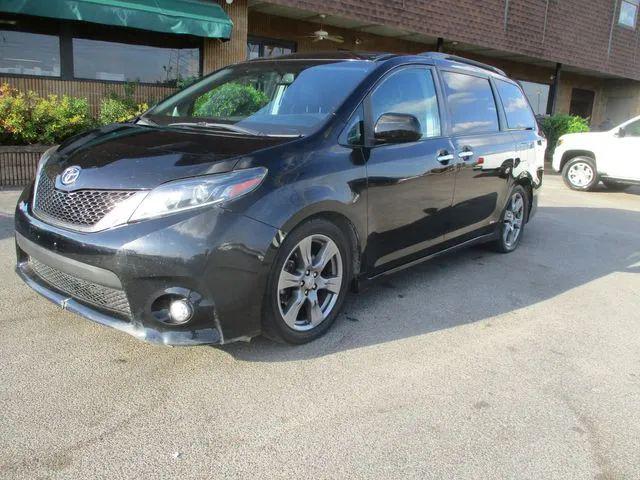 2017 Toyota Sienna SE 8 Passenger for sale in Memphis, TN