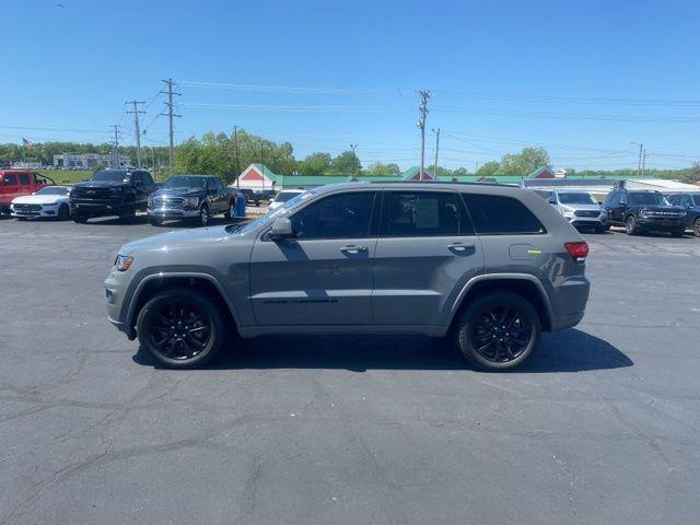 2022 Jeep Grand Cherokee Laredo X 4x4
