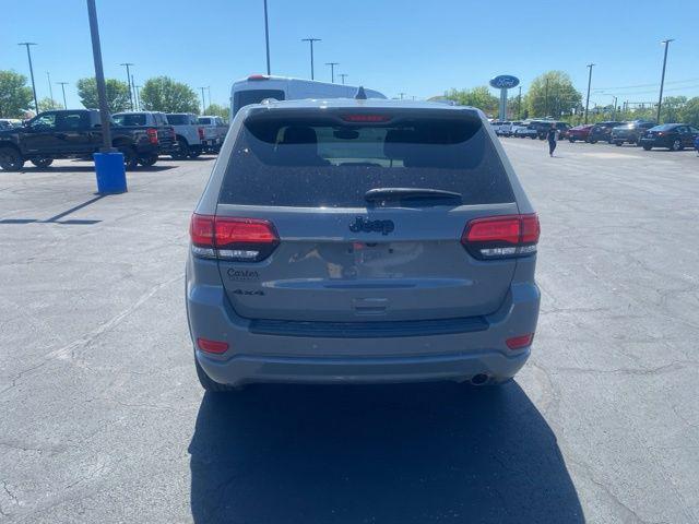 2022 Jeep Grand Cherokee Laredo X 4x4