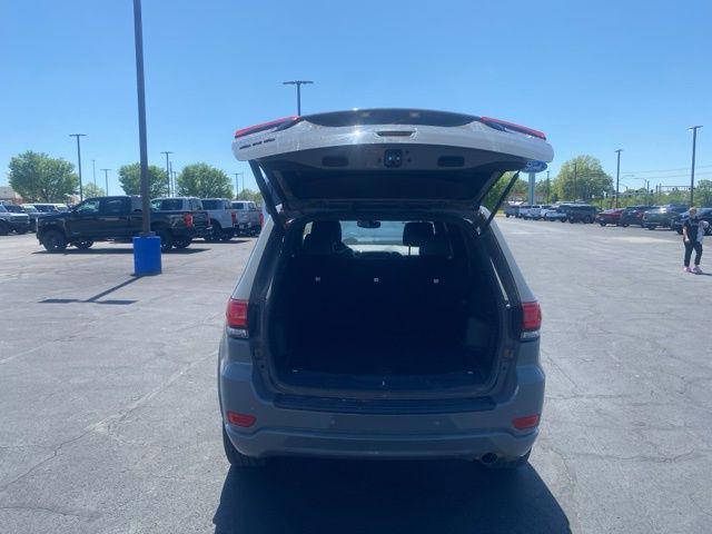 2022 Jeep Grand Cherokee Laredo X 4x4